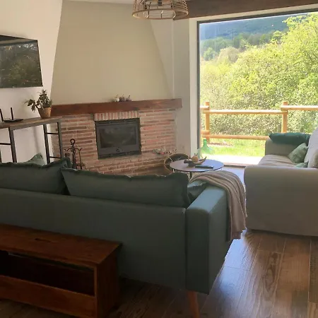 Casa de Férias Casa Naturae Pineda de la Sierra